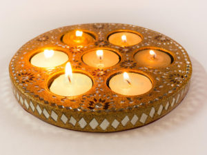 diya-lamps-used-diwali-celebrations-isolated-diyas-handmade-decoration-indian-homes-hindu-festival-60249628