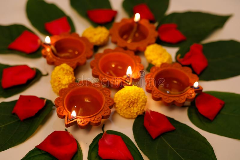 marigold-flower-rangoli-design-diwali-festival-indian-festival-flower-decoration-marigold-flower-rangoli-design-diwali-160104906