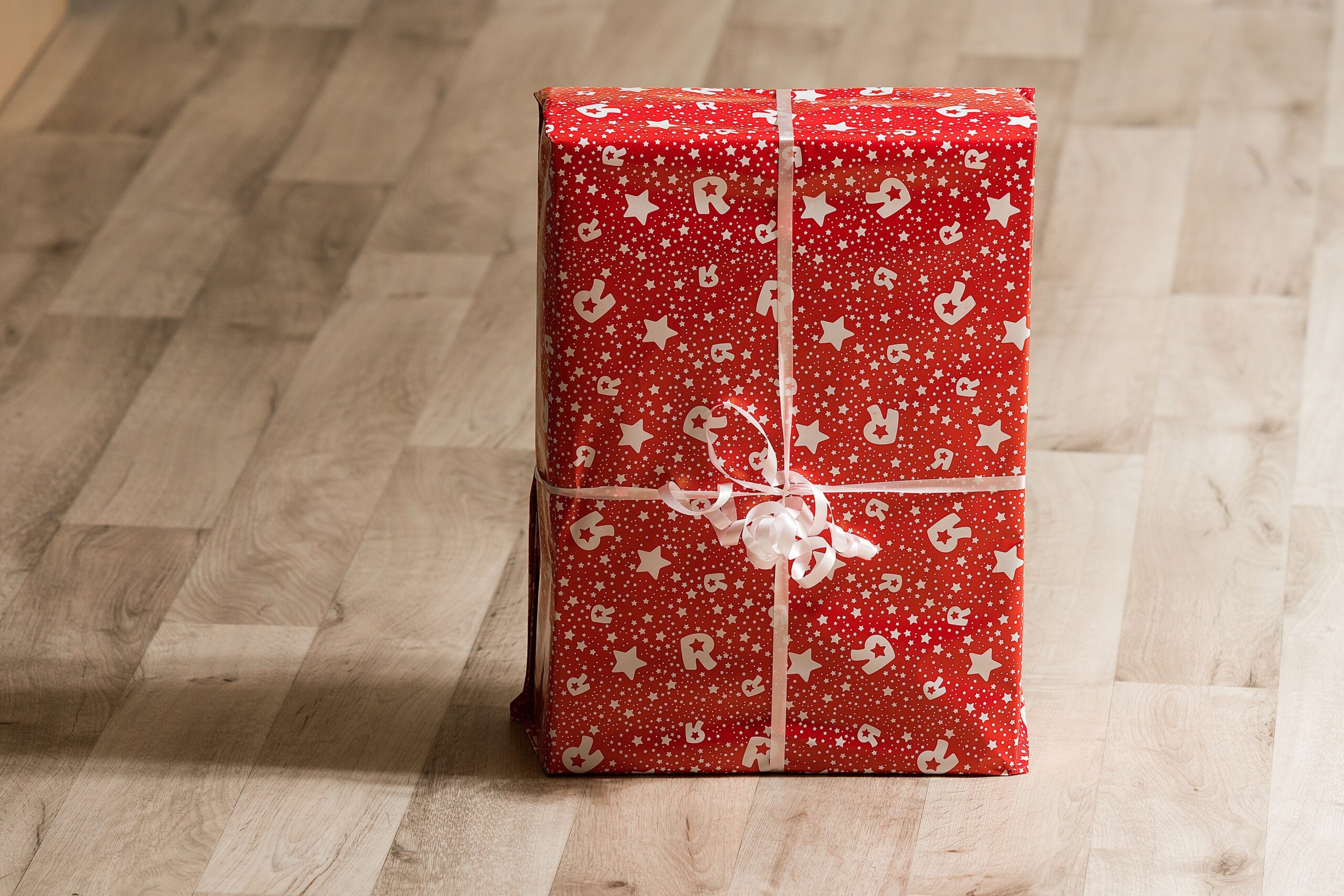 Six sustainable ideas for wrapping Christmas gifts in 2021